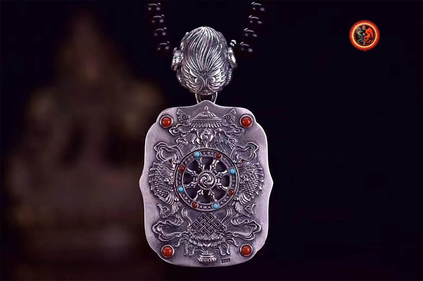 pendentif amulette de protection bouddhiste bouddha Tara Blanche mala de prière et méditation 108 perles, argent 925 or 18K bélière Garuda - obsidian dragon