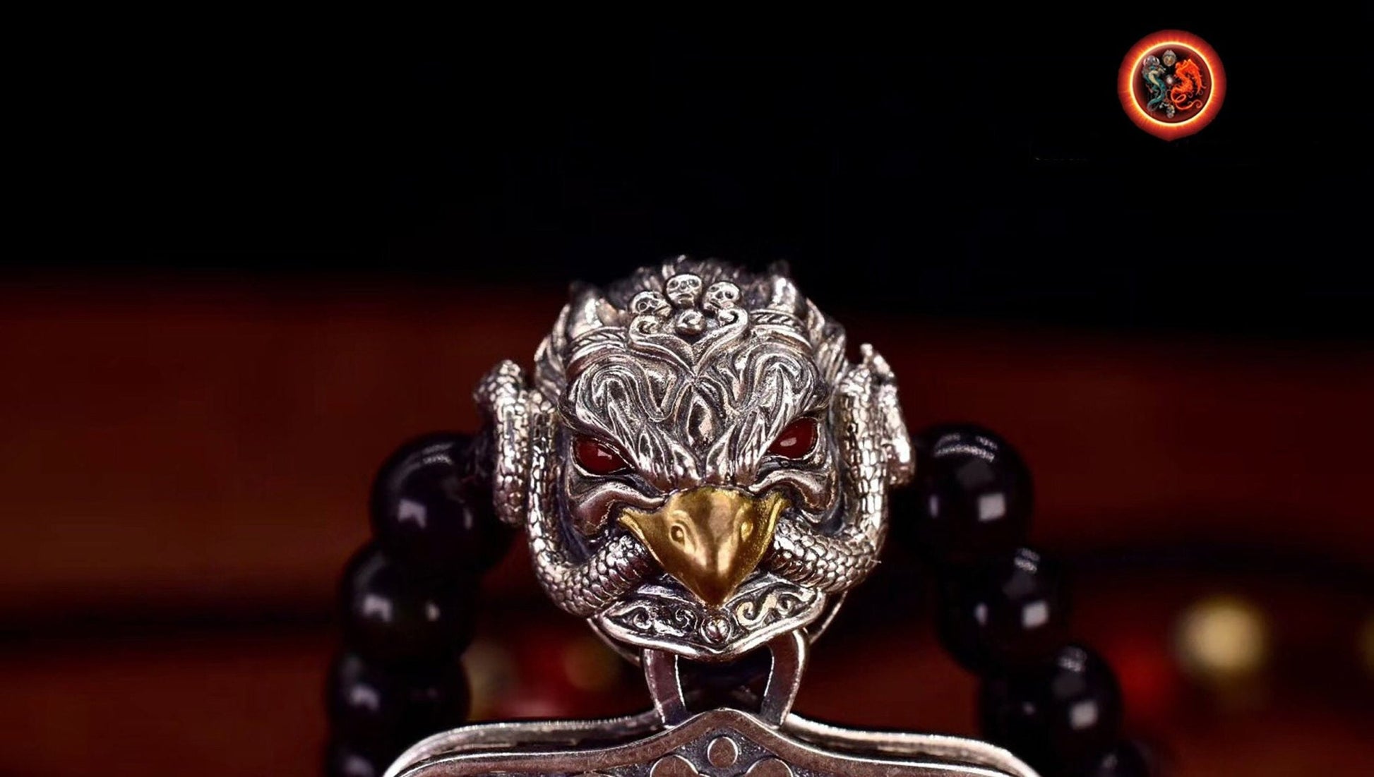 pendentif amulette de protection bouddhiste Bouddha Acala mala de prière et méditation 108 perles, argent 925 or 18K bélière Garuda - obsidian dragon
