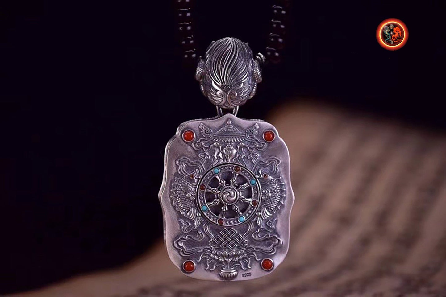 pendentif amulette de protection bouddhiste Bouddha Jambhala mala de prière et méditation 108 perles, argent 925 or 18K bélière Garuda - obsidian dragon