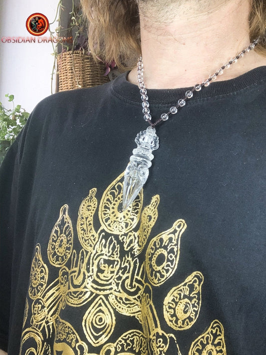 Pendentif phurba en cristal de roche
