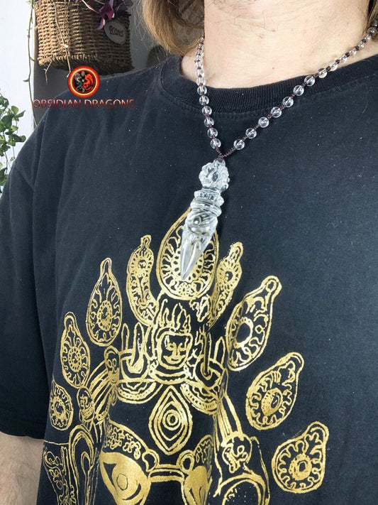Pendentif phurba en cristal de roche