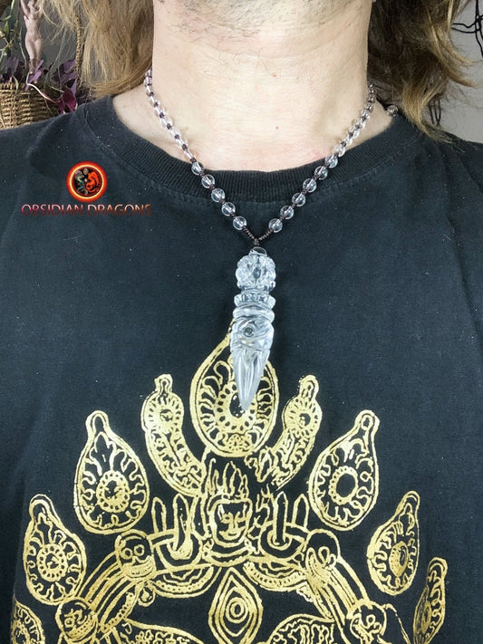 Pendentif phurba en cristal de roche