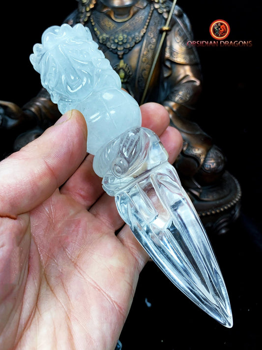 Grand et rare phurba en cristal de roche naturel, dague de rituel bouddhiste ésotérique pour vaincre les demons Pièce artisanale - obsidian dragon