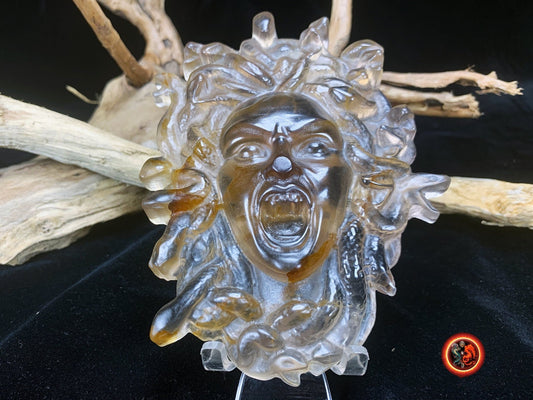 Meduse, gorgone, mythologie grecque. Sculptée artisanalement en fluorite. Pièce unique. pierre naturelle, expertisée. Dimensions: 12cm/ 9cm. - obsidian dragon