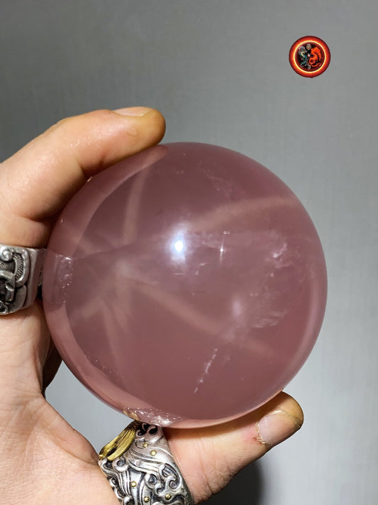Sphère, quartz rose étoilé, quartz rose astérié ou quartz rose astérisé. Provenance du Mozambique. quartz rose naturel. 77mm de diamètre - obsidian dragon