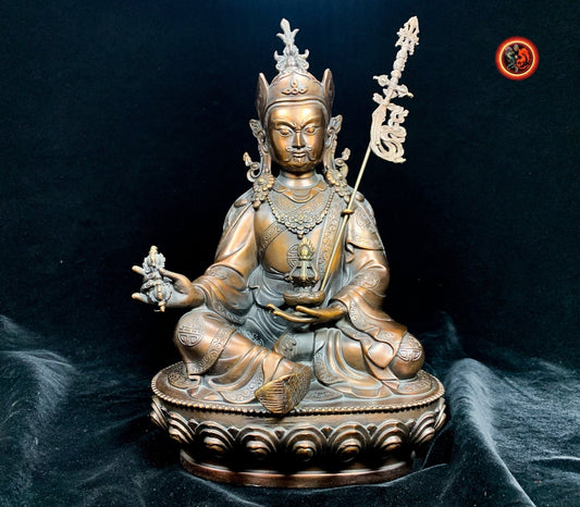 Statuette de Guru Rinpoché en bronze- Traditionnelle
