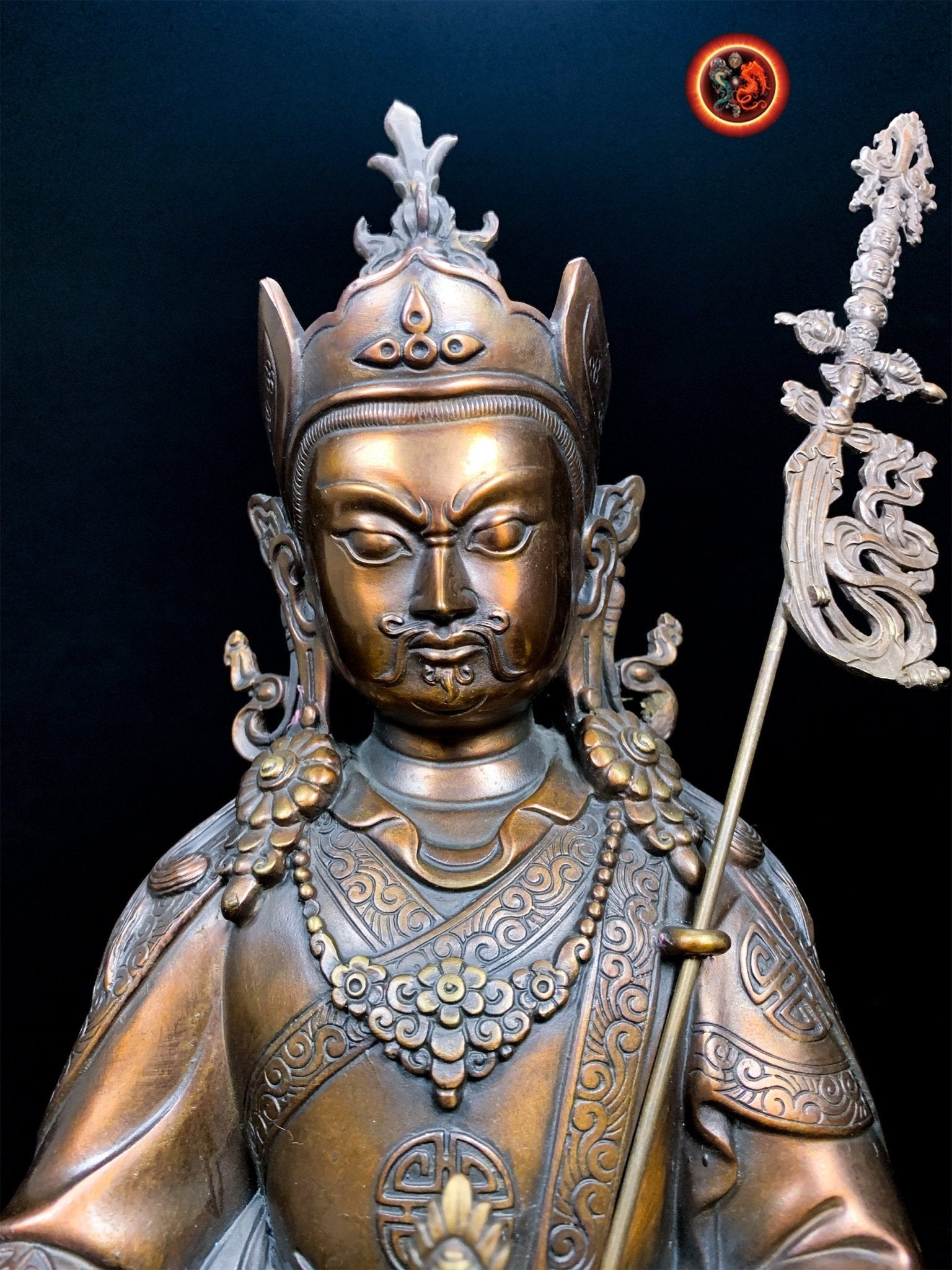 Statuette de Guru Rinpoché en bronze- Traditionnelle